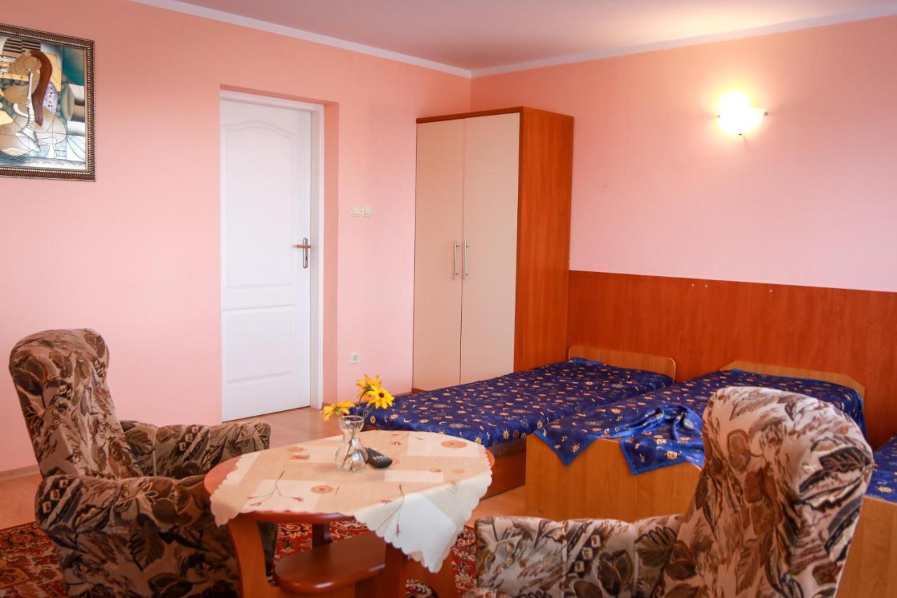 Przystan Apartment Kolobrzeg Exterior photo